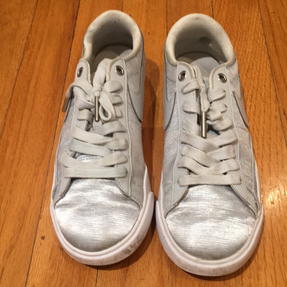 Nike women’s shoe
